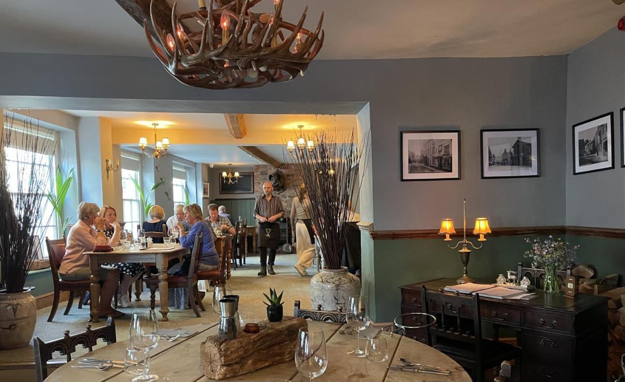 White Hart Hotel Wiveliscombe Eksteriør billede